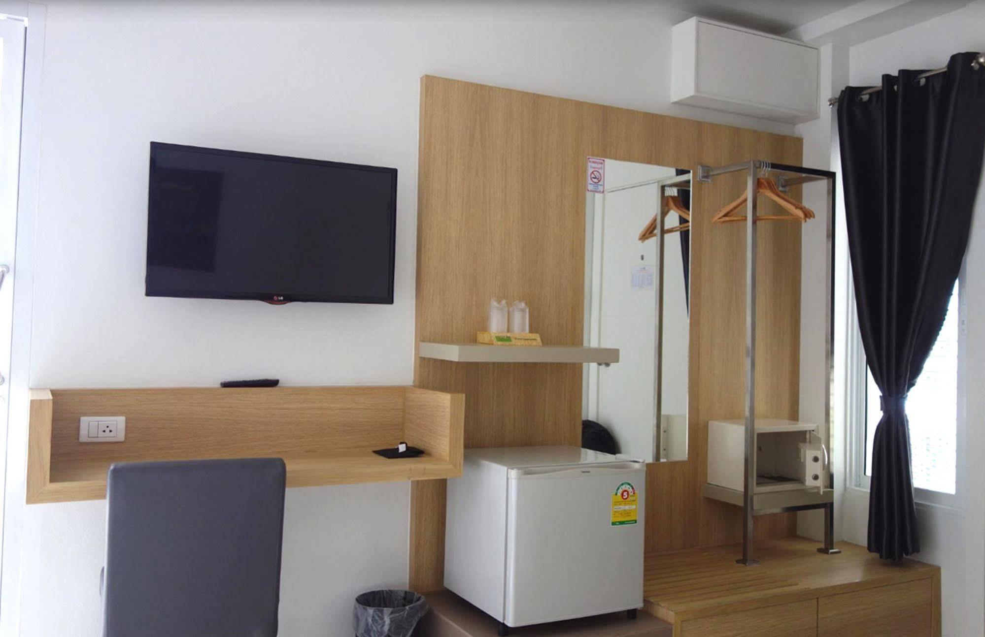 Hotel Bedtime Pattaya Exterior foto